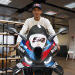 BMW M 1000RR WSBK Champion Edition 2024 to replika zwycięskiego motocykla Topraka Razgatlioglu, która powstanie w limitowanej serii 54 sztuk.