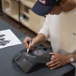 BMW M 1000RR WSBK Champion Edition 2024 to replika zwycięskiego motocykla Topraka Razgatlioglu, która powstanie w limitowanej serii 54 sztuk.