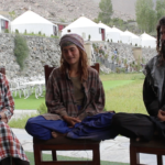 Alex Pons, były kierowca Moto2 zmienił styl życia i od lat podróżuje na piechotę po świecie