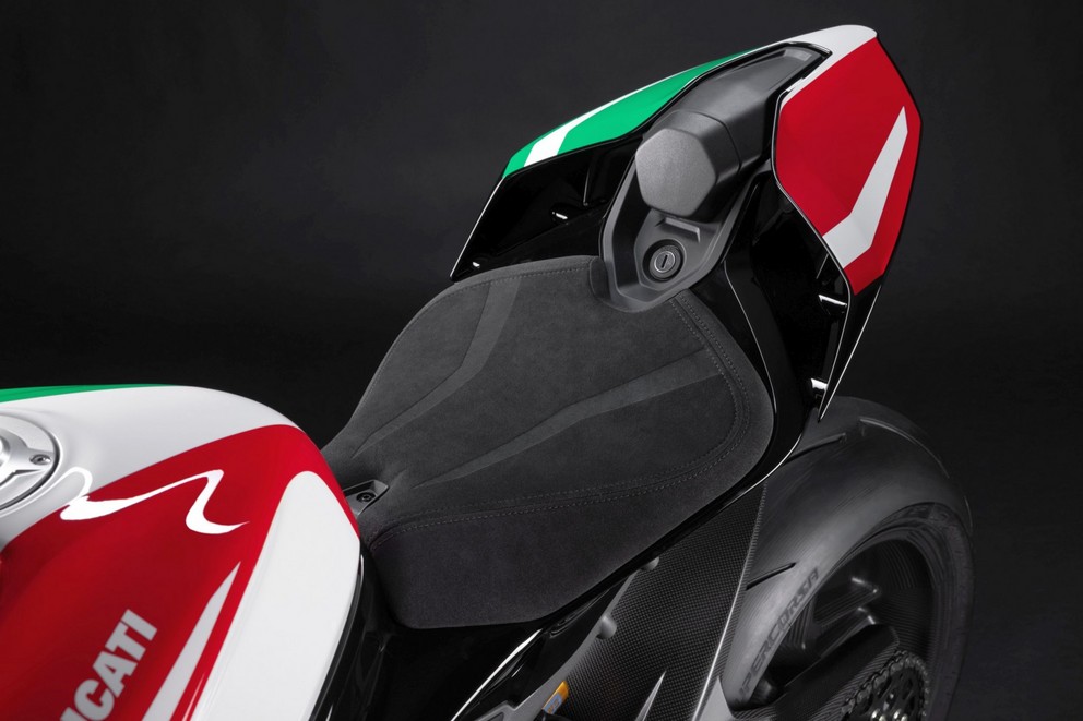 Ducati zaprezentowało limitowaną wersję Panigale V4 Tricolore.