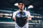 Alpinestars Martinator to edycja specjalna butów Supertech R i kasku Supertech R10 - replik sprzętu wyścigowego Jorge Martina