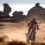 Konrad Dabrowski na półmetku Rajdu Dakar 2025