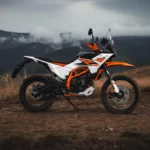 KTM 390 w wersjach X i R to porządnie odświeżony model na sezon 2025.