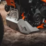 KTM 390 w wersjach X i R to porządnie odświeżony model na sezon 2025.