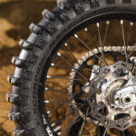 Pirelli SCORPION MX32 MID SOFT to najnowszy członek legendarnej rodziny opon motocrossowych.