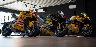 W salonie Ducati Toruń dostępne są trzy, limitowane i super rzadkie repliki wyścigowych Panigale V4.