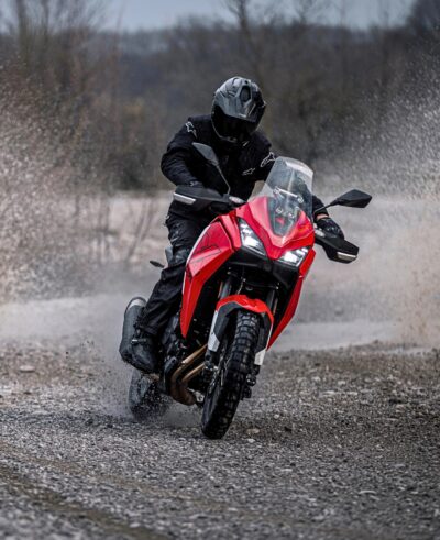 Moto Morini X-Cape 700 action