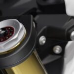 BMW R 12 GS nawiązuje śmiało do legendarnego modeli BMW 80 GS, posiadając przy tym wszystkie zalety nowoczesnego motocykla.