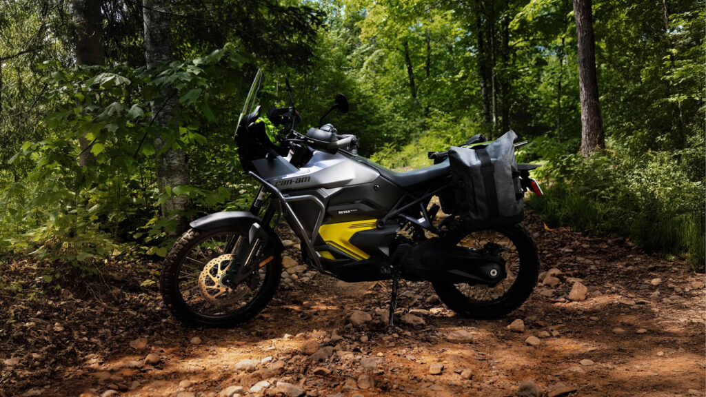 Can-Am Pulse i Can-Am Origin to bardzo udane, elektryczne motocykle o miejskim przeznaczeniu.