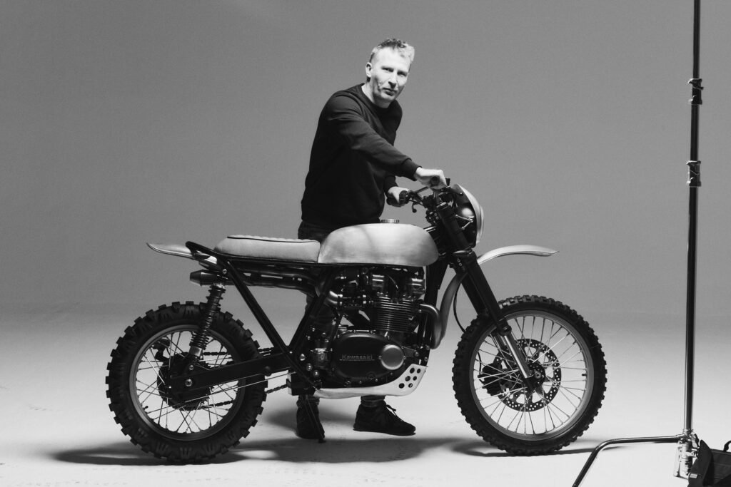 Kawasaki KZ750 Scrambler to kolejny, fenomenalny custom jaki wyszedł spod ręki Sylwestra Mateusiaka z Eastern Spirit.