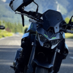 Kawasaki Z900 2025 to czysta przyjemność z jazdy. Zwykły ale niezwykle dobry motocykl.