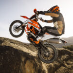 KTM 690 SMC R i Enduro R to najnowsze wcielenie legendarnych modeli napędzanych LC4.