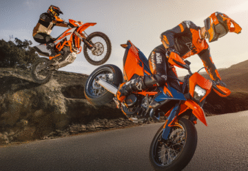 KTM 690 SMC R i Enduro R to najnowsze wcielenie legendarnych modeli napędzanych LC4.