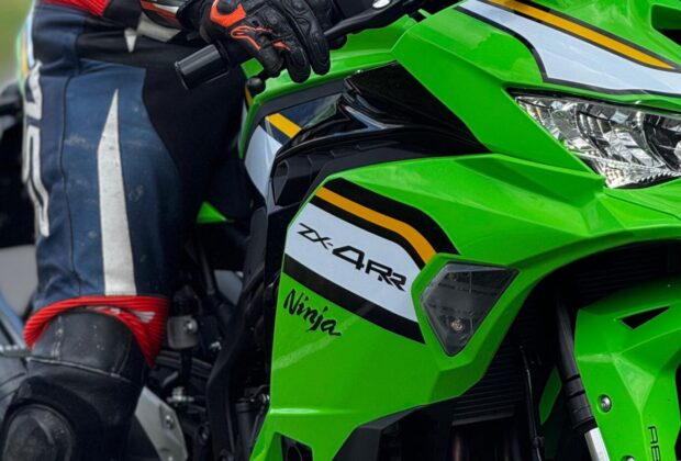 Kawasaki ZX-4RR to bardzo udany powrót do poręcznych, sportowych 400-tek.