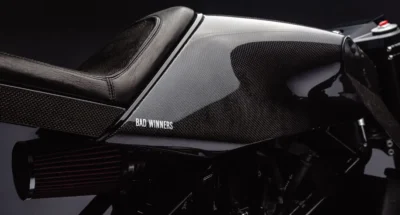Customowa Husqvarna Vitpilen 701 Charlsa Leclerca jest na sprzedaż.