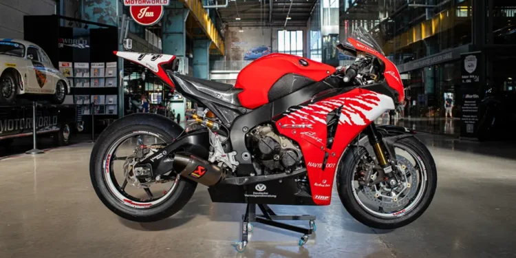 Honda CBR 1000 RR Fireblade Michaela Schumachera została sprzedana na aukcji Sotheby's za 64 800 euro.