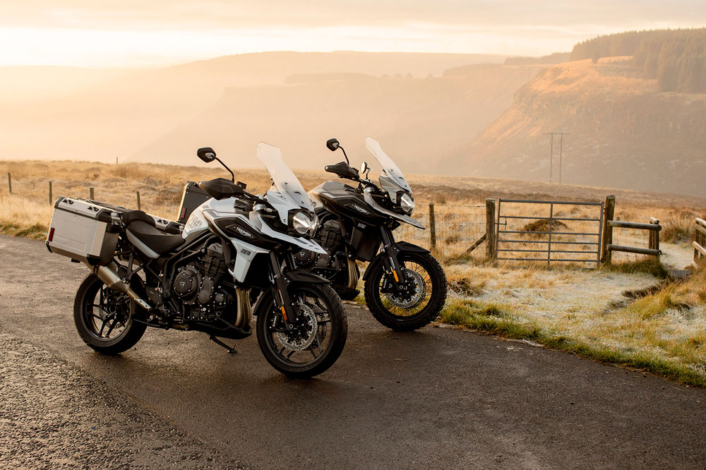 Triumph Tiger 1200 Desert Edition i Alpine Edition pojawiły się w 2020 roku