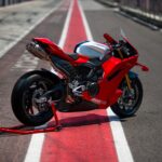 Ducati Panigale V4 R to zaawansowany motocykl wyścigowy z homologację drogową.