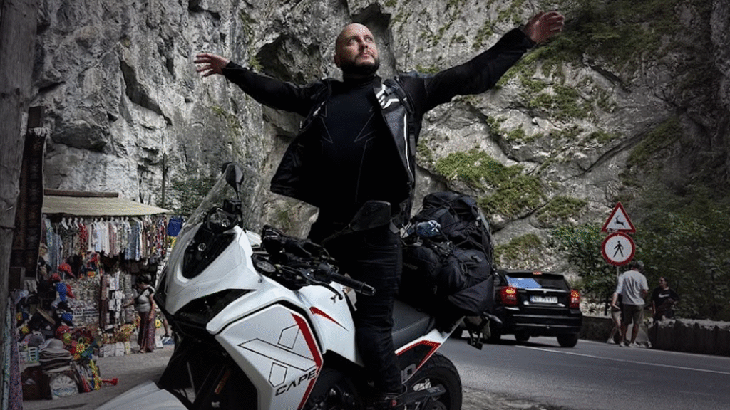 Moto Morini XCape 700 to fenomenalny ADV w świetnych pieniądzach.