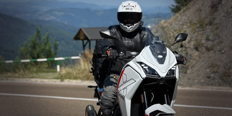 Moto Morini XCape 700 to fenomenalny ADV w świetnych pieniądzach.