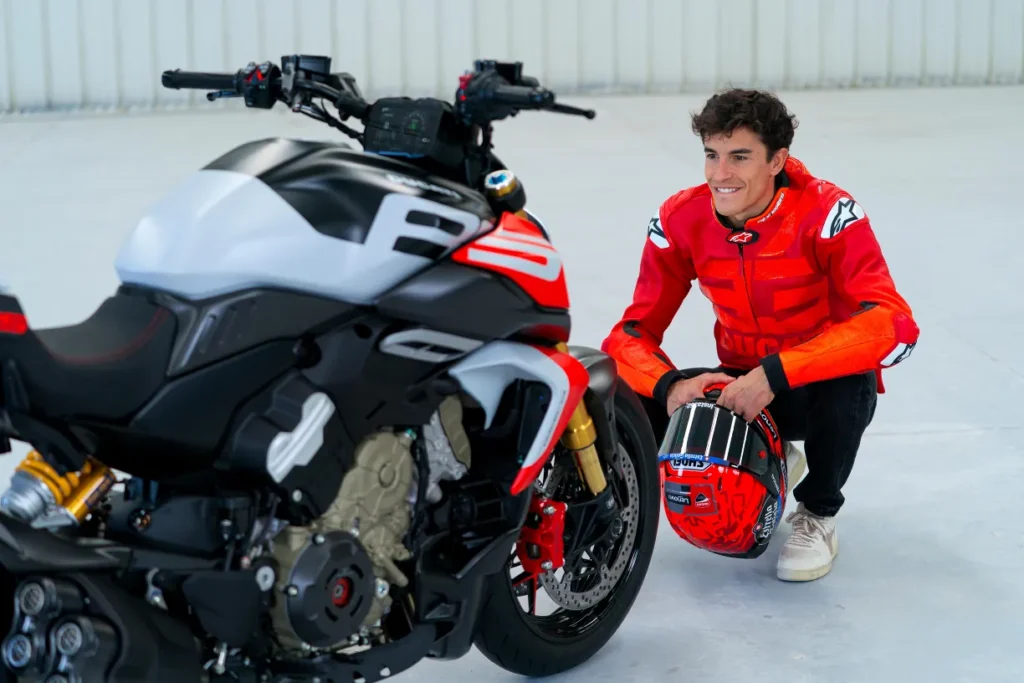 Ducati Diavel V4 RS to obecnie najszybciej przyśpieszający, seryjnie produkowany motocykl.