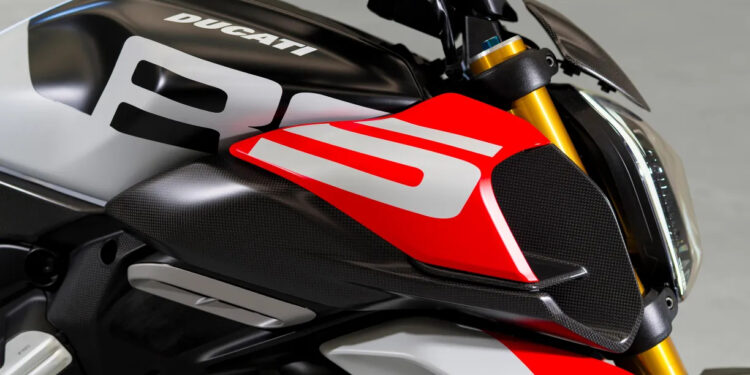 Ducati Diavel V4 RS to obecnie najszybciej przyśpieszający, seryjnie produkowany motocykl.