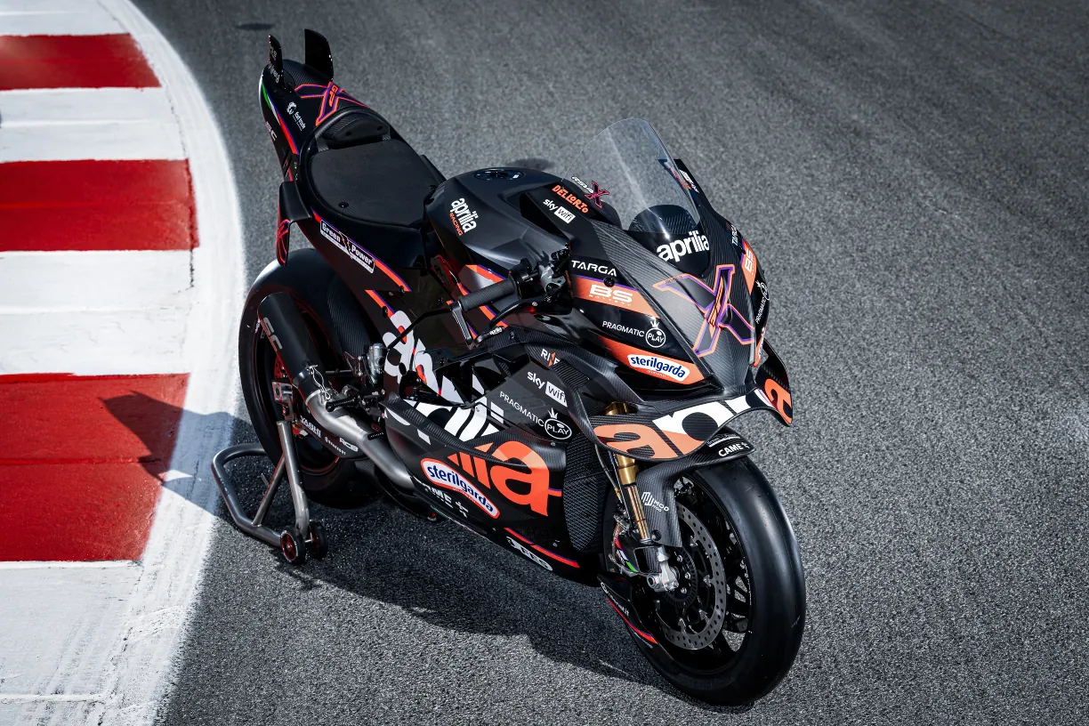 Aprilia RSV4 X-GP - rasowa wyścigówka w ekskluzywnej, limitowanej serii.