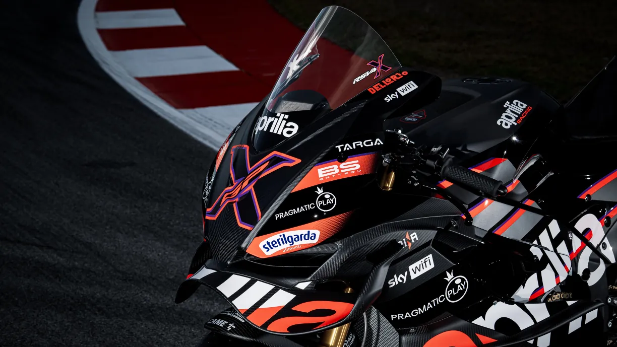 Aprilia RSV4 X-GP - rasowa wyścigówka w ekskluzywnej, limitowanej serii.
