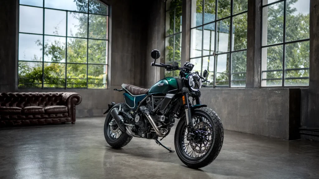 Ducati Scrambler Nightshift otrzymał nowy kolor i kilka drobnych zmian na sezon 2026.