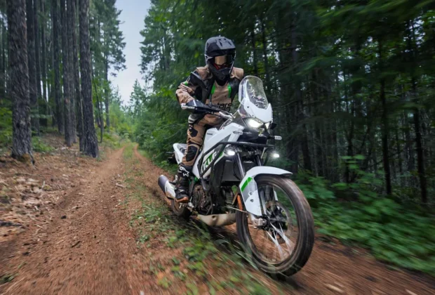 Kawasaki KLE 500 powraca w 2026 roku.