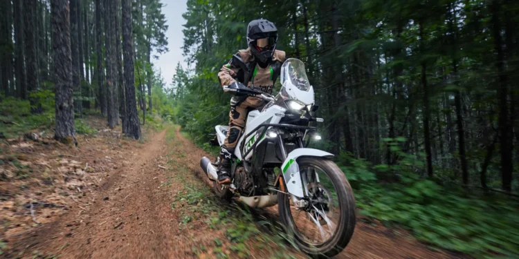 Kawasaki KLE 500 powraca w 2026 roku.