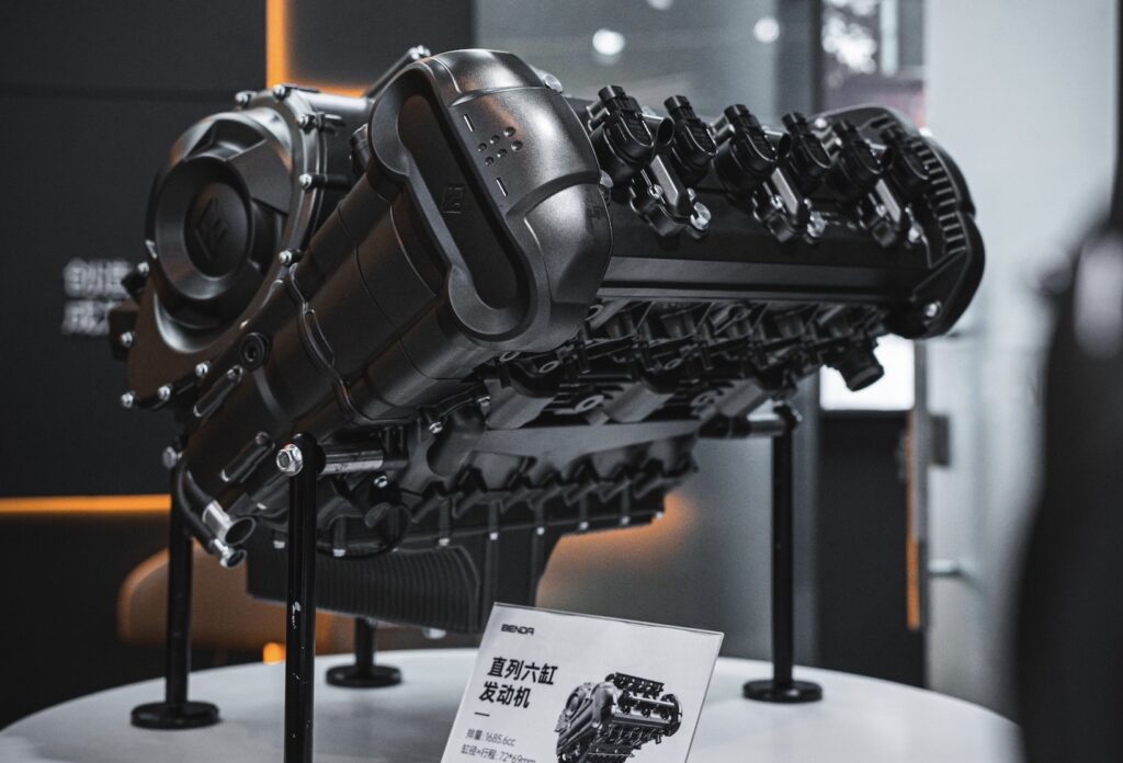 Benda pokazała ostatnio 3 nowe silniki własnej konstrukcji.