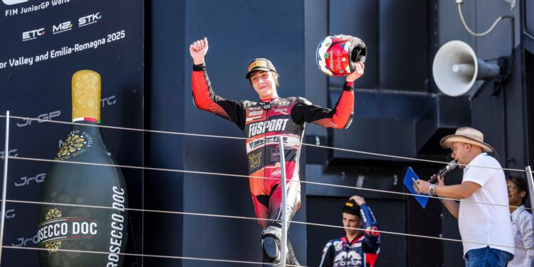 Milan Pawelec walczy o tytuł Mistrza Europy Moto2.