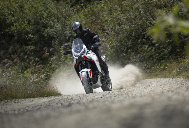 Moto Morini X-Cape 1200 wkracza w segment dużych ADV.