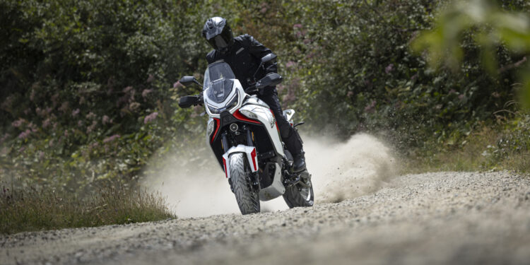 Moto Morini X-Cape 1200 wkracza w segment dużych ADV.