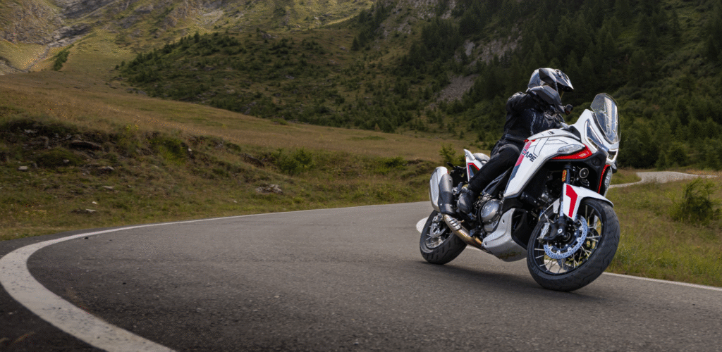 Moto Morini X-Cape 1200 wkracza w segment dużych ADV.