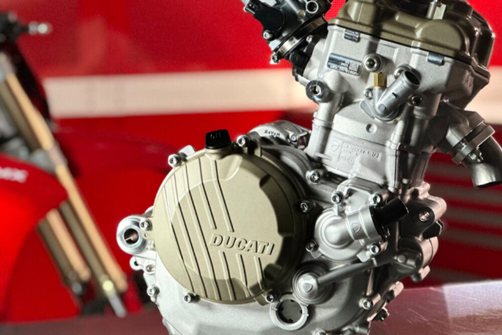 Ducati Desmo 450 MX - ducati wkracza na poważnie w świat motocrossu.