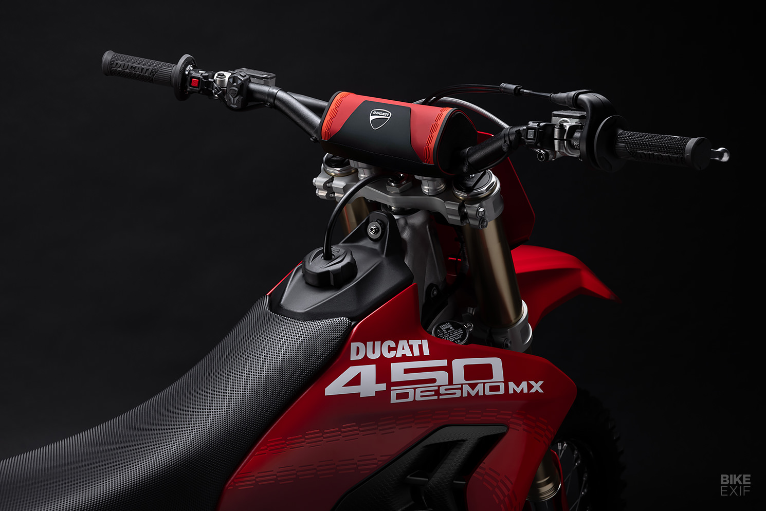 Ducati Desmo 450 MX - ducati wkracza na poważnie w świat motocrossu.