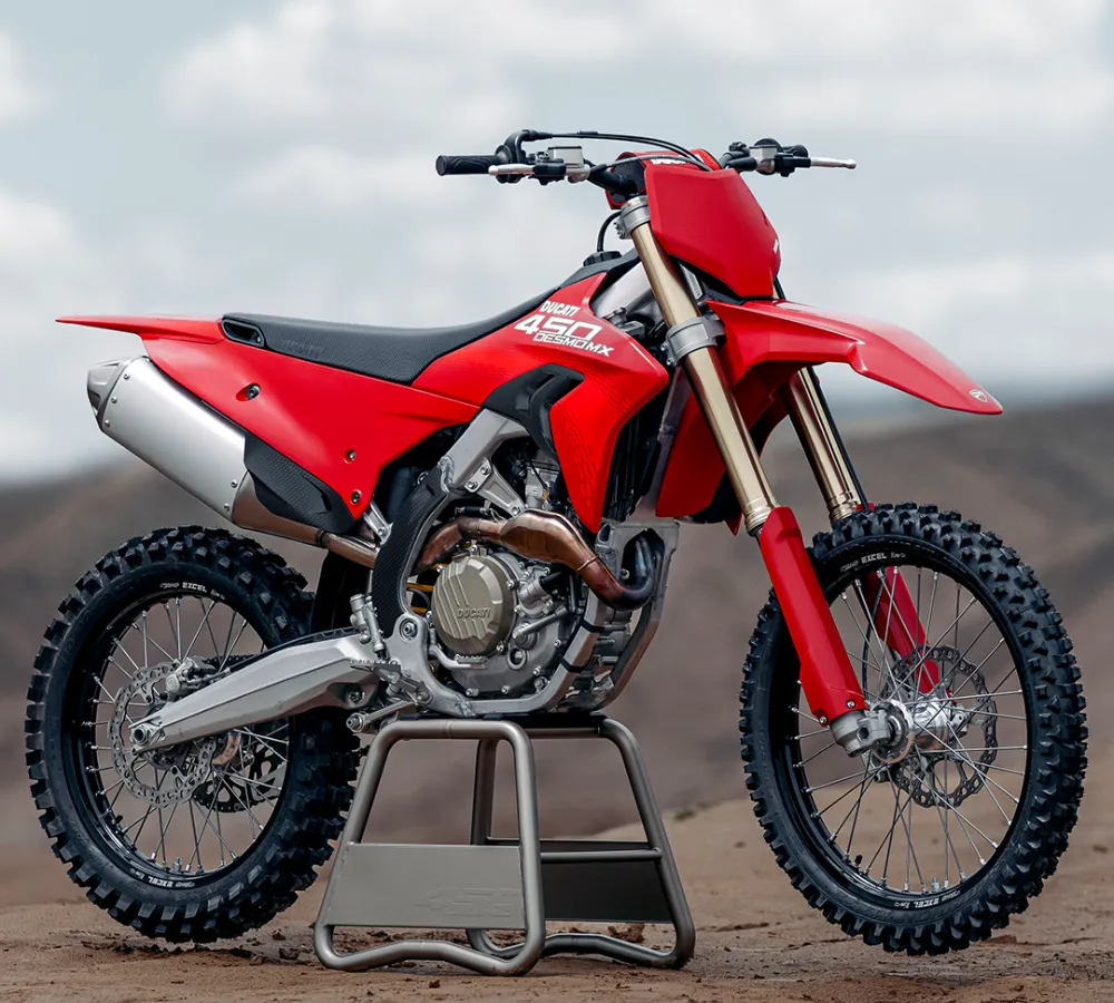 Ducati Desmo 450 MX - ducati wkracza na poważnie w świat motocrossu.
