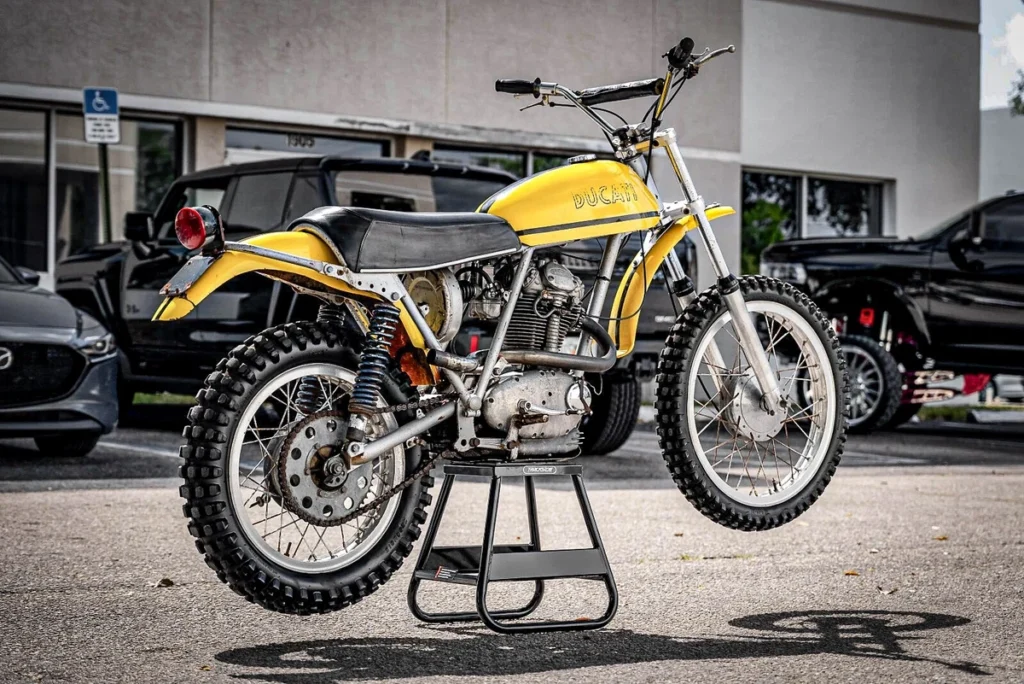 Ducati Desmo 450 MX - ducati wkracza na poważnie w świat motocrossu.