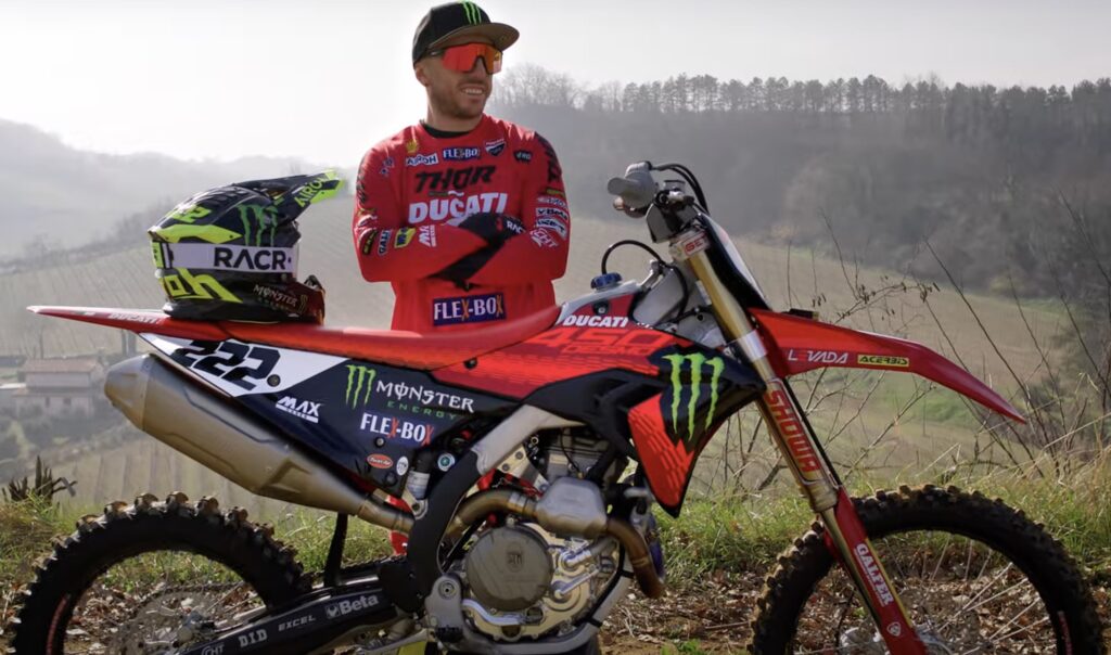 Ducati Desmo 450 MX - ducati wkracza na poważnie w świat motocrossu.