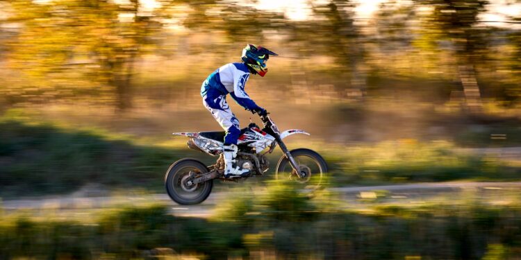 Jak być szybszym na motocrossie? Jak bezpiecznie progresować?
