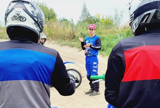 Motocross - dlaczego szybko męczymy się na torze?