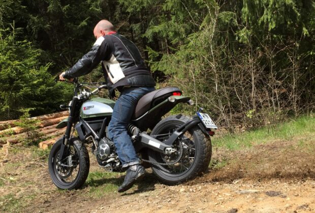 Łukasz Wojtczak - ekipa Moto Tribe