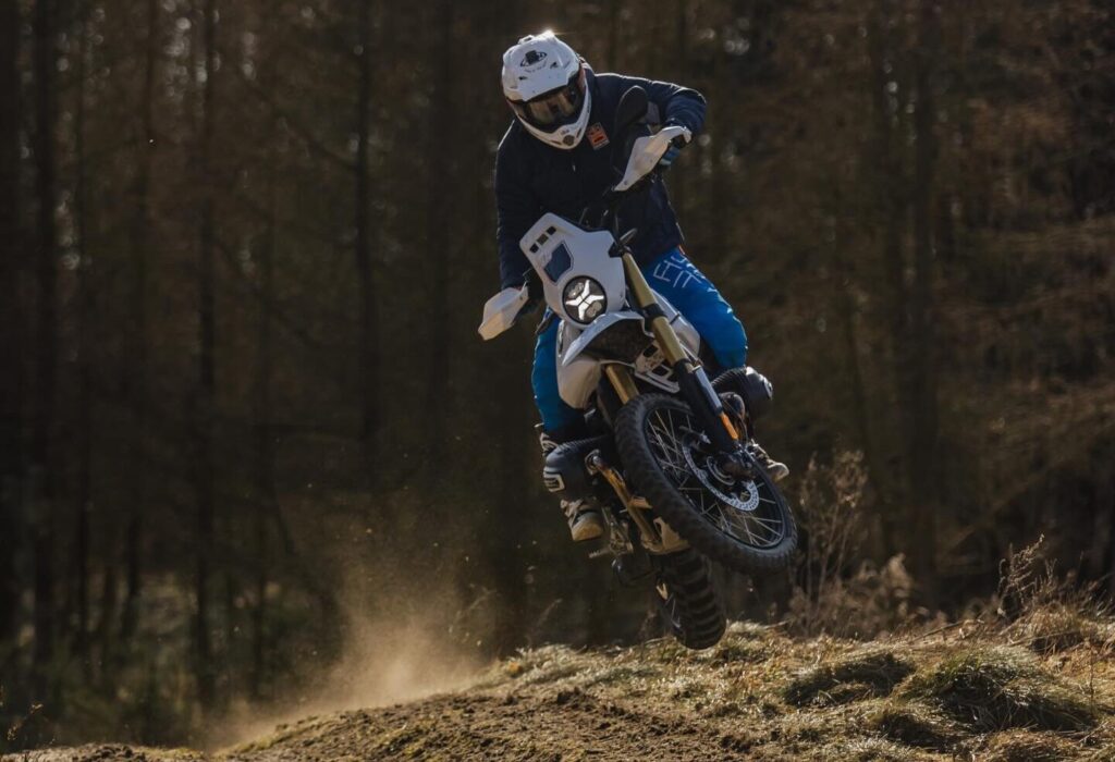 Krzysztof Jarmuż ze 115 moto startuje w Hellas ~rally