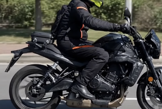 Moto Guzzi The Trip 500 - rzędowa 2-cylindrówka na A2