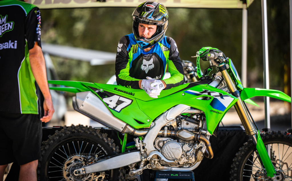 Kawasaki KX 450 F i KX 250 F - nowe crossy na sezon 2027