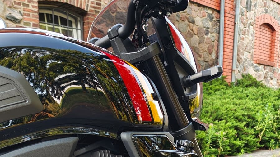 Suzuki GSX 8R i GSX 8TT - testujemy i porównujemy