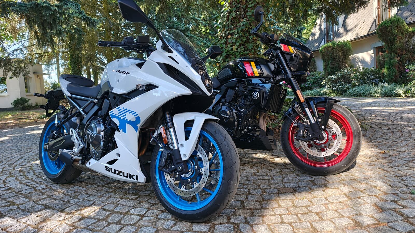 Suzuki GSX 8R i GSX 8TT - testujemy i porównujemy