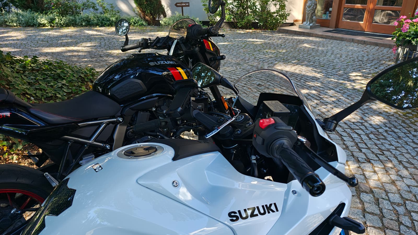 Suzuki GSX 8R i GSX 8TT - testujemy i porównujemy